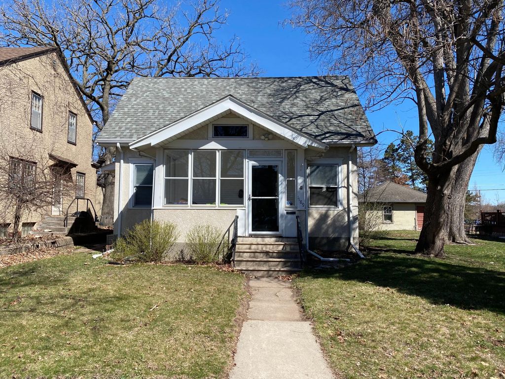 Photo of 1189 Hawthorne Avenue E, Saint Paul, MN 55106 (MLS # 7053249)