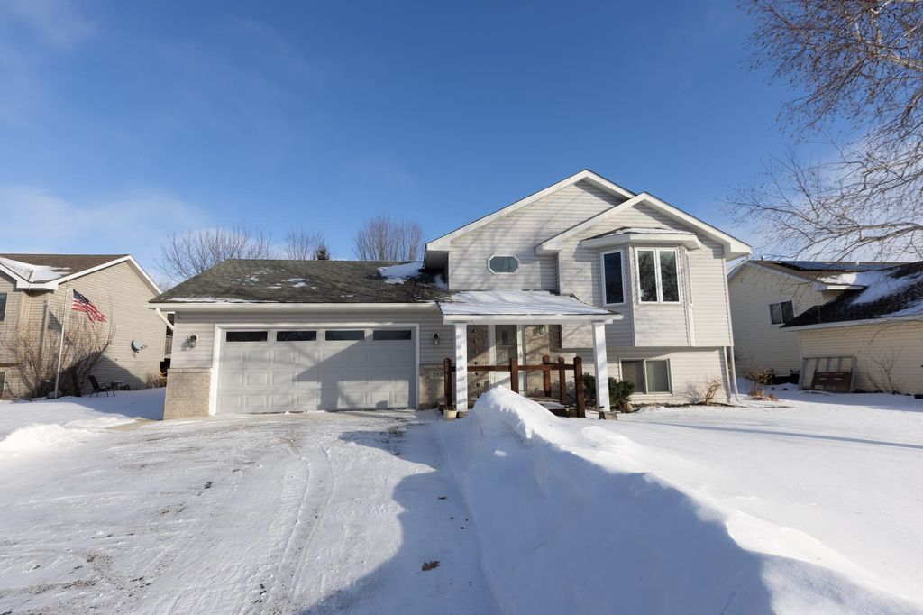 Photo of 282 Fieldcrest Avenue, Montrose, MN 55363 (MLS # 7011907)