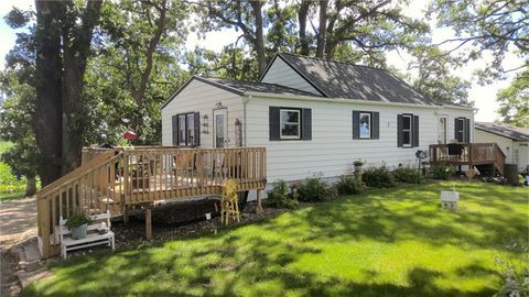 Photo of 78665 County Road 46, Albert Lea Twp, MN 56007 (MLS # 6812215)