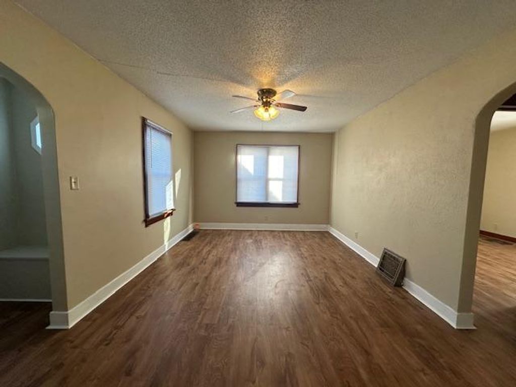 Photo of 905 9th Avenue SW, Austin, MN 55912 (MLS # 7004372)