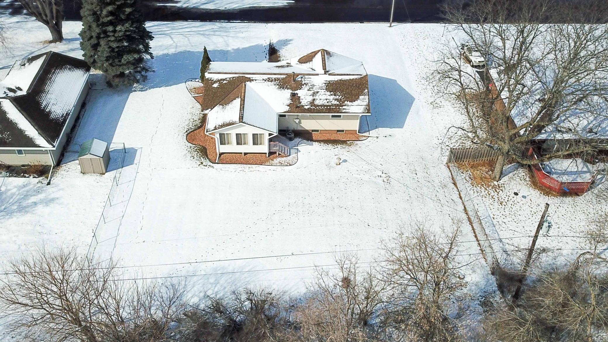 1008 Marnie Street S