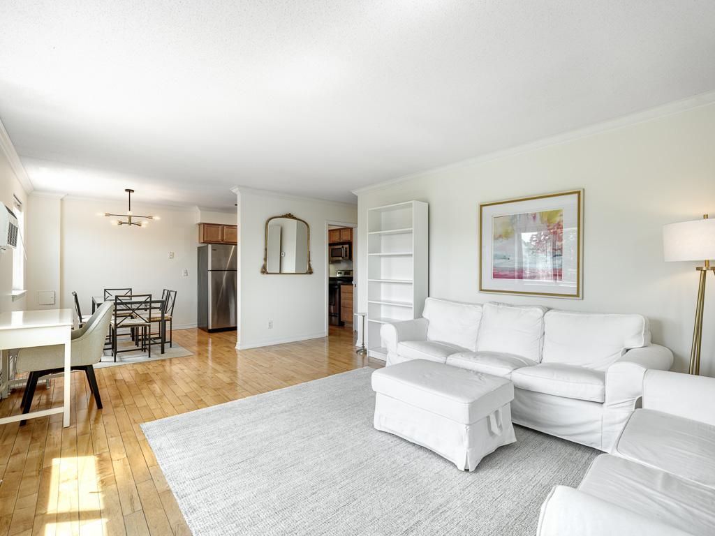 Photo of 2727 W 43rd Street #409, Minneapolis, MN 55410 (MLS # 7049935)