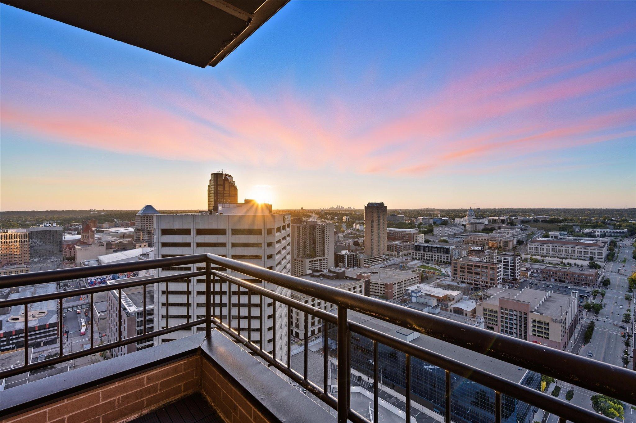 168 6th Street E 3501/3506