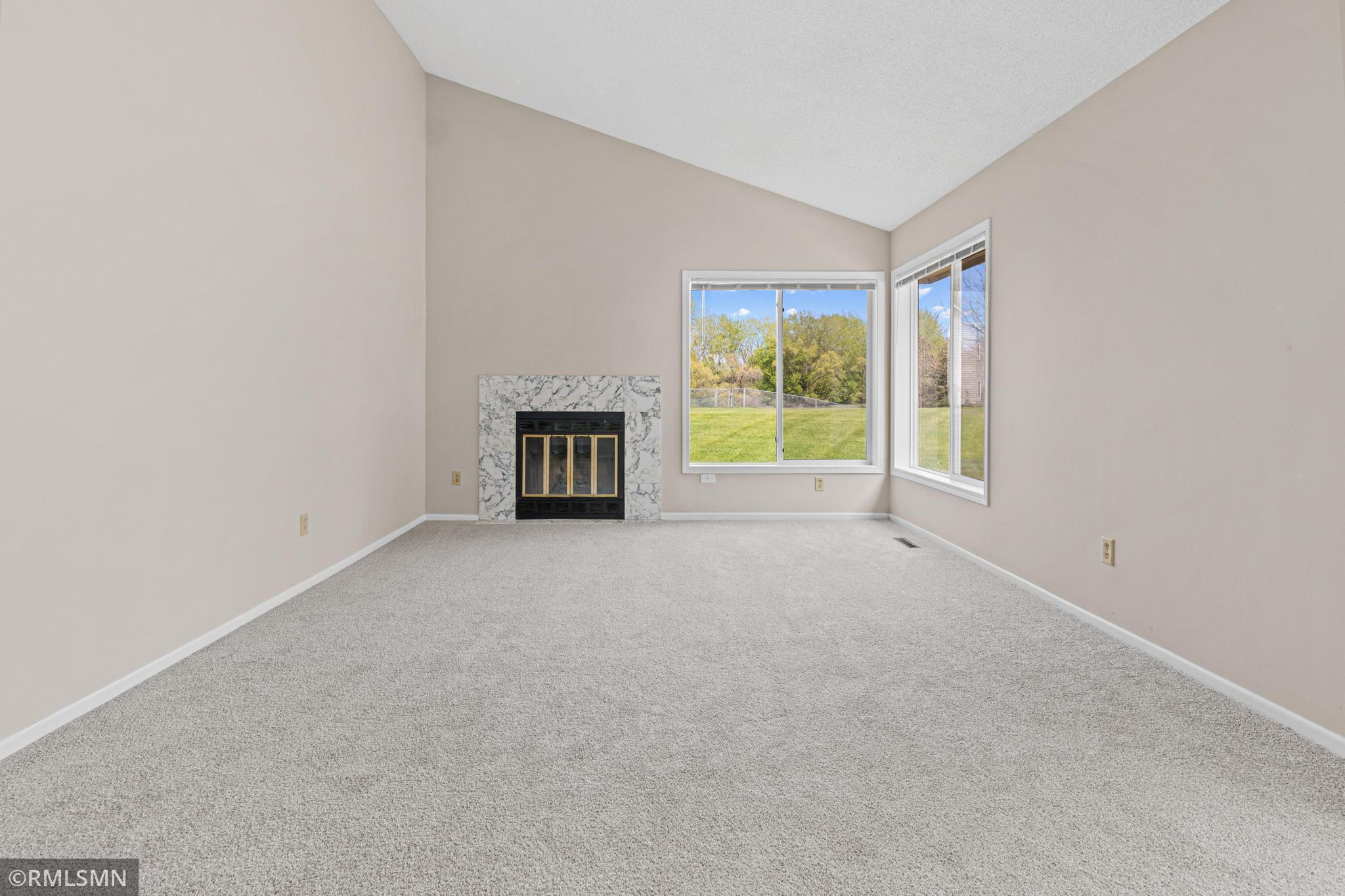 1421 Granada Trail N