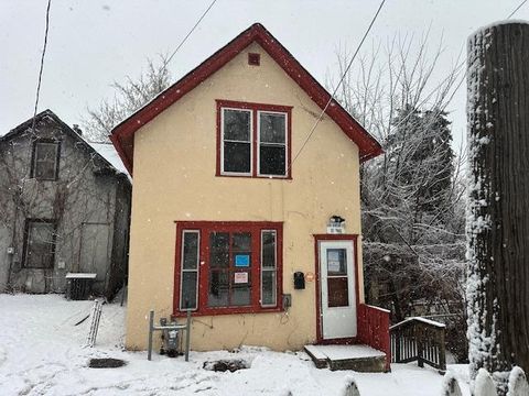 856 Euclid Street Saint Paul MN 55106