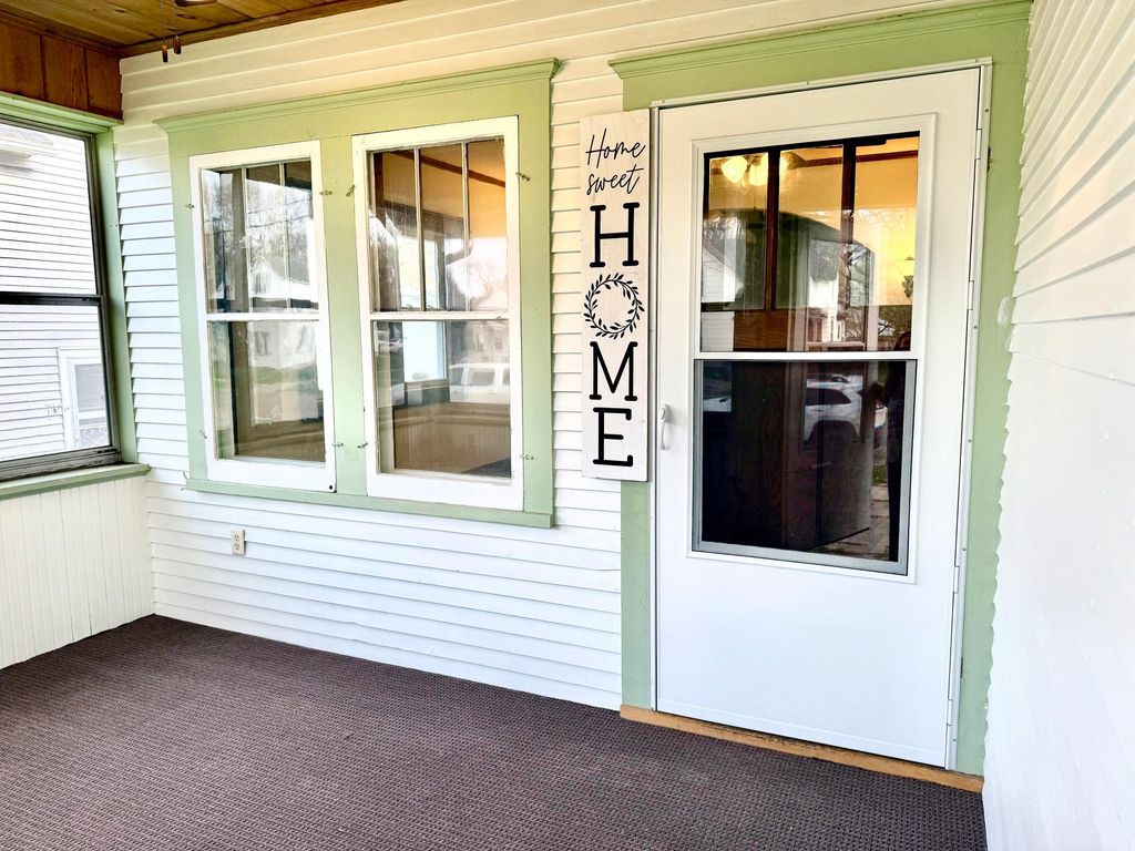 Photo of 805 6th Avenue SE, Austin, MN 55912 (MLS # 7058980)