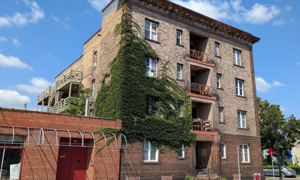 Photo of 1902 4th Avenue S #3A, Minneapolis, MN 55404 (MLS # 7024309)