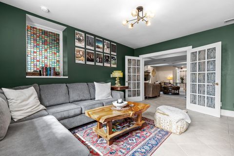 Photo of 307 Ridgewood Avenue #4, Minneapolis, MN 55403 (MLS # 7030503)