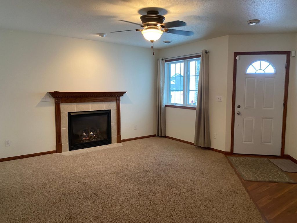 Photo of 606 32nd Street N, Moorhead, MN 56560 (MLS # 6811853)