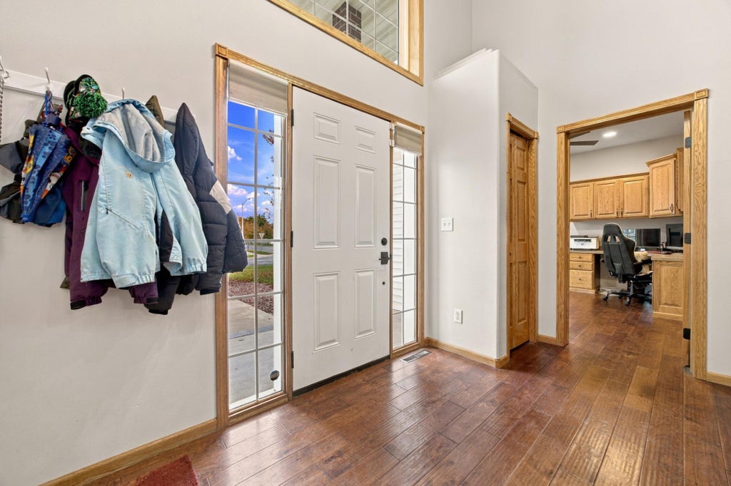 Photo of 442 33rd Street N, Moorhead, MN 56560 (MLS # 7163749)