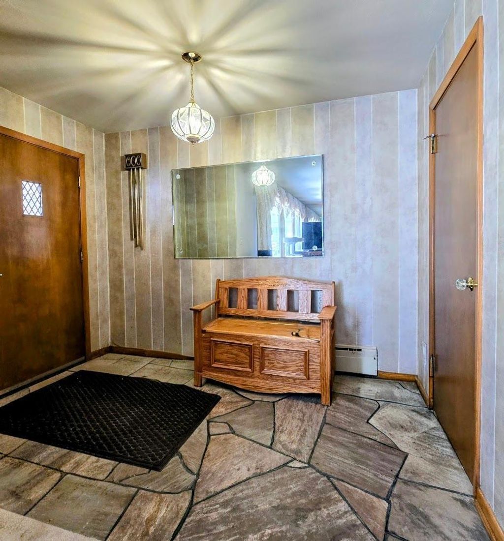 Photo of 910 3rd Avenue SW, Pipestone, MN 56164 (MLS # 7036281)