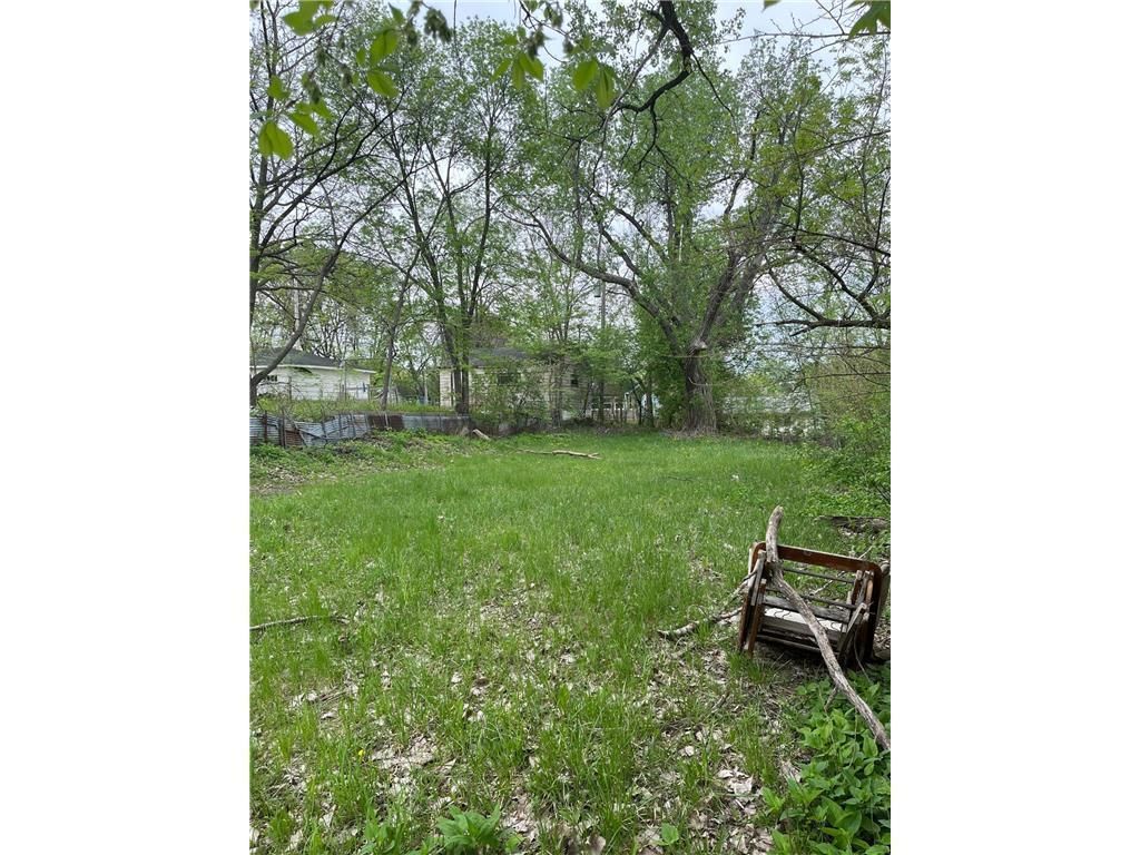 Photo of 137 Sims Avenue, Saint Paul, MN 55117 (MLS # 7034341)