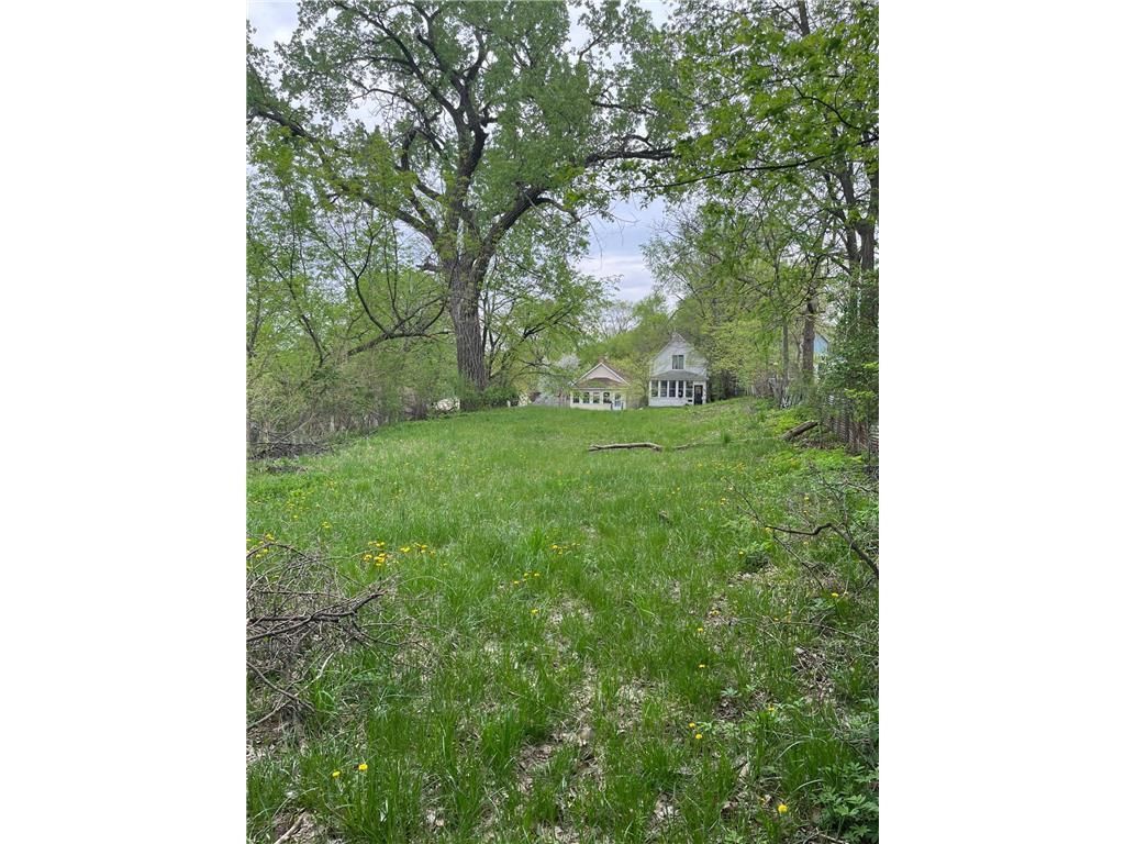 Photo of 137 Sims Avenue, Saint Paul, MN 55117 (MLS # 7034341)