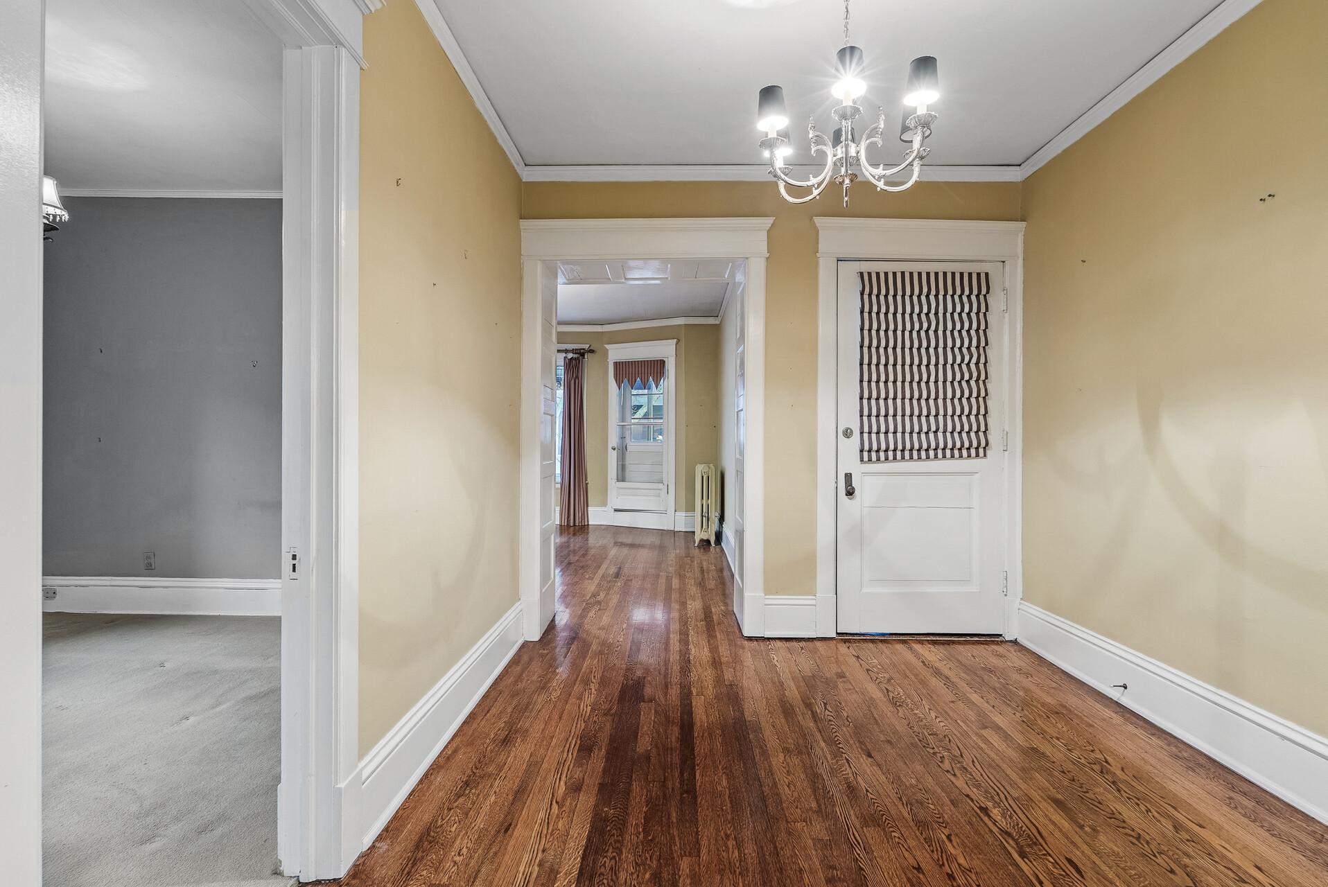 30 Saint Albans Street S 6A