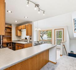 3062 Lake Shore Drive