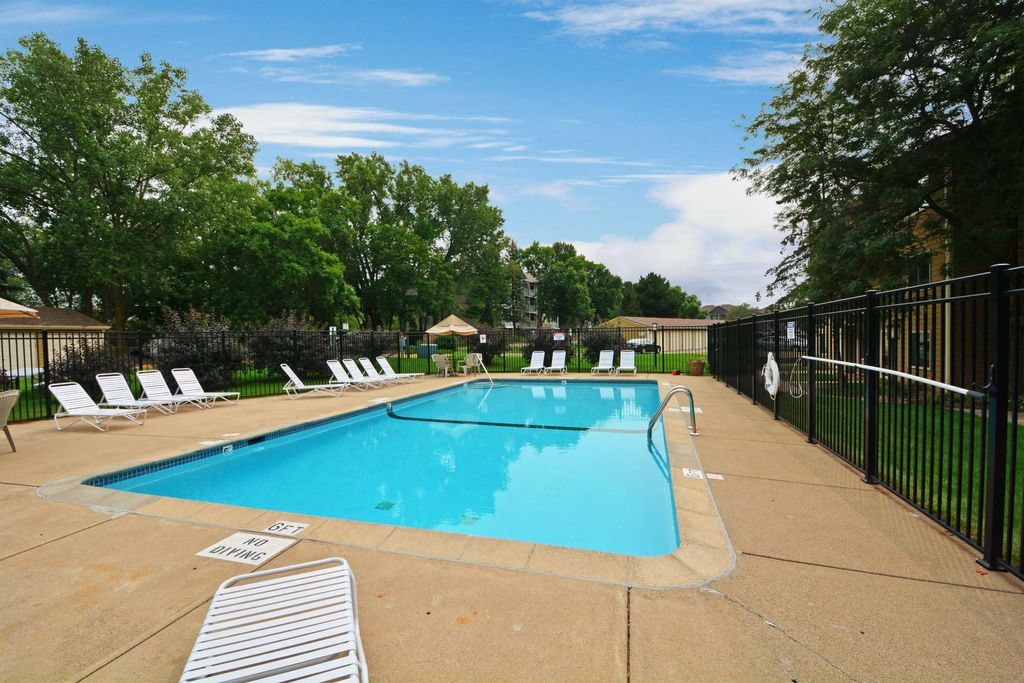 Photo of 2150 Ridge Drive #24, Saint Louis Park, MN 55416 (MLS # 7051261)