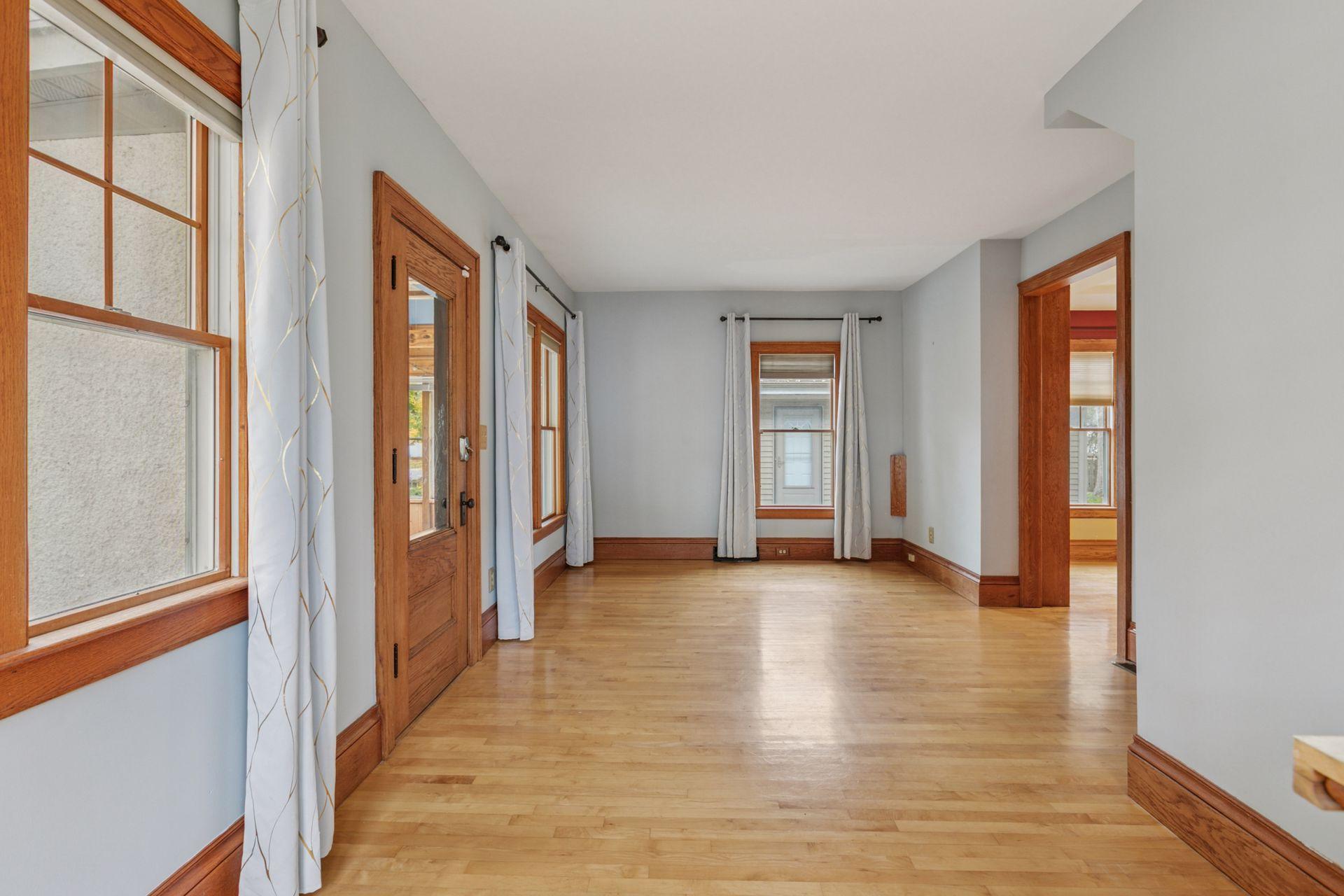 2910 Edgewood Avenue S