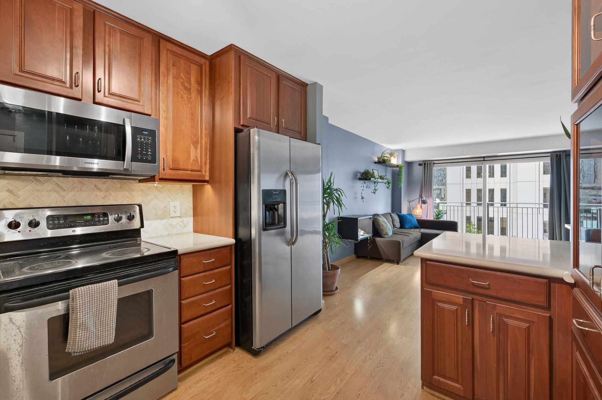 121 Washington Avenue S 505