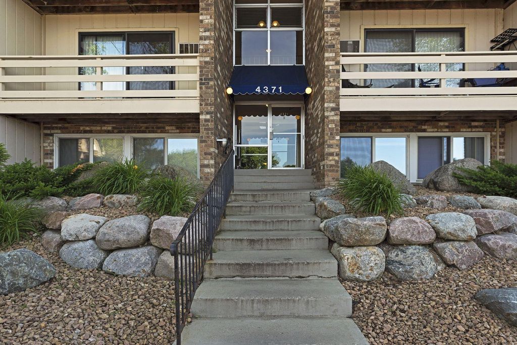 Photo of 4371 Wilshire Boulevard #308, Mound, MN 55364 (MLS # 7000471)