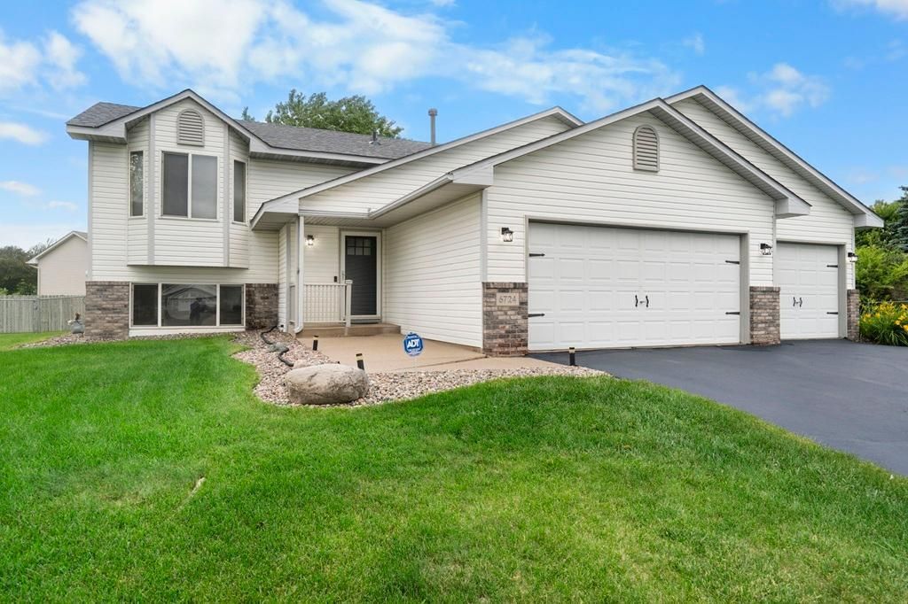 Photo of 6724 92nd Court N, Brooklyn Park, MN 55445 (MLS # 7103656)