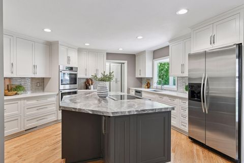 8621 W 29th Street Saint Louis Park MN 55426