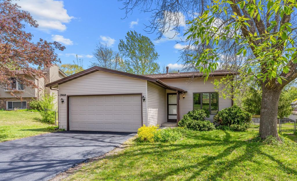 Photo of 17468 Rustic Hills Drive, Eden Prairie, MN 55346 (MLS # 7073634)