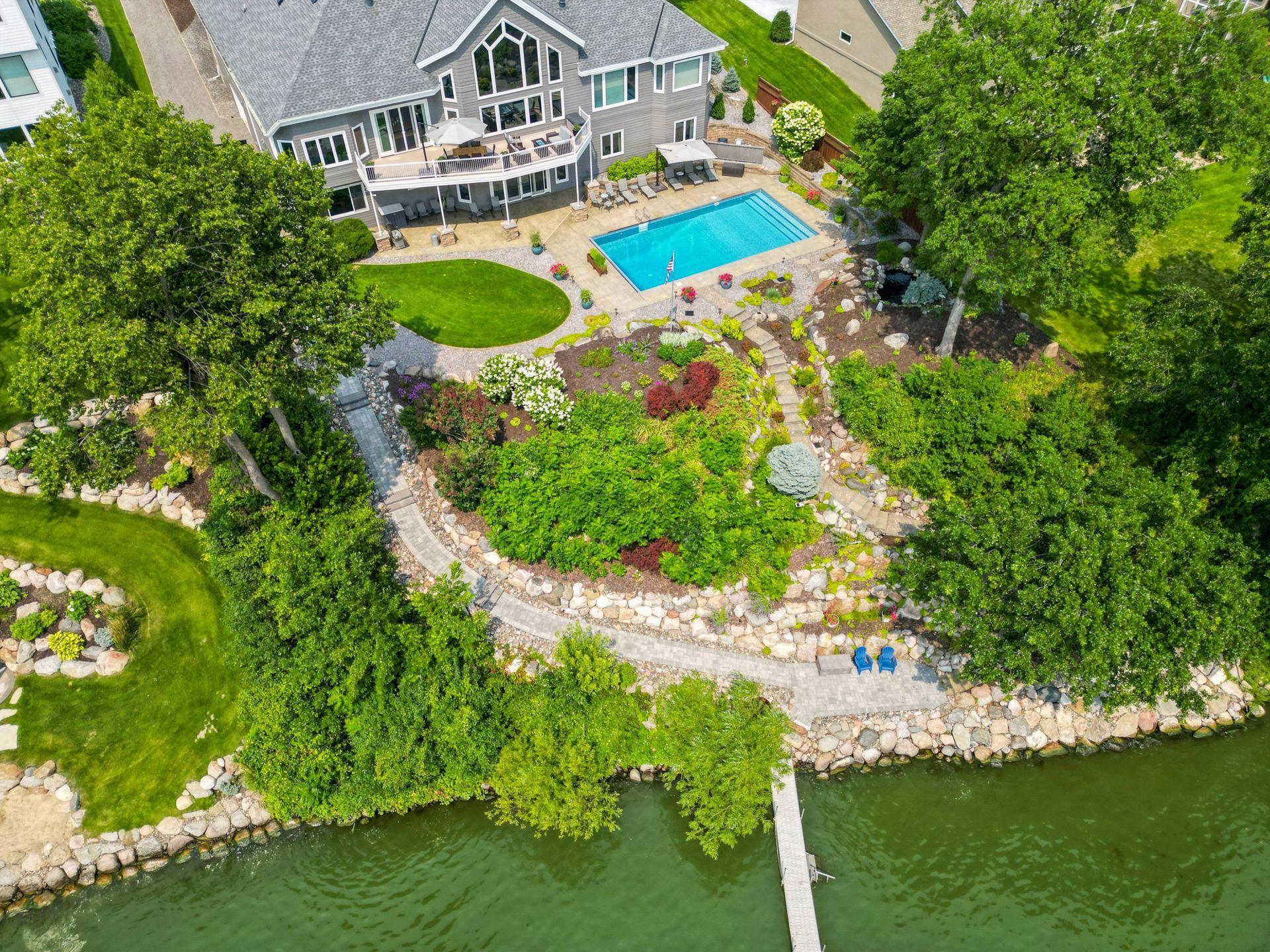 1065 Bayside Lane