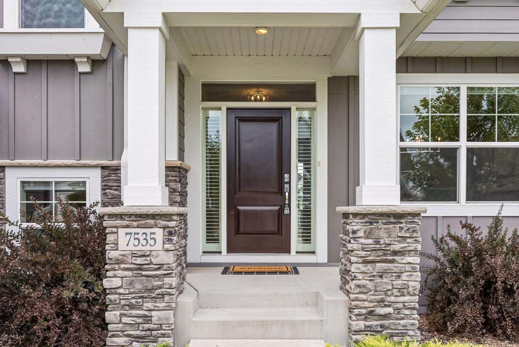 Photo of 7535 Urbandale Lane N, Maple Grove, MN 55311 (MLS # 7123770)