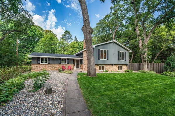 312 GRIFFIT ST, HOPKINS, MN 55343 - Image 2aec1436e2a80b29da5de2fe18f9ce6c/2942995253