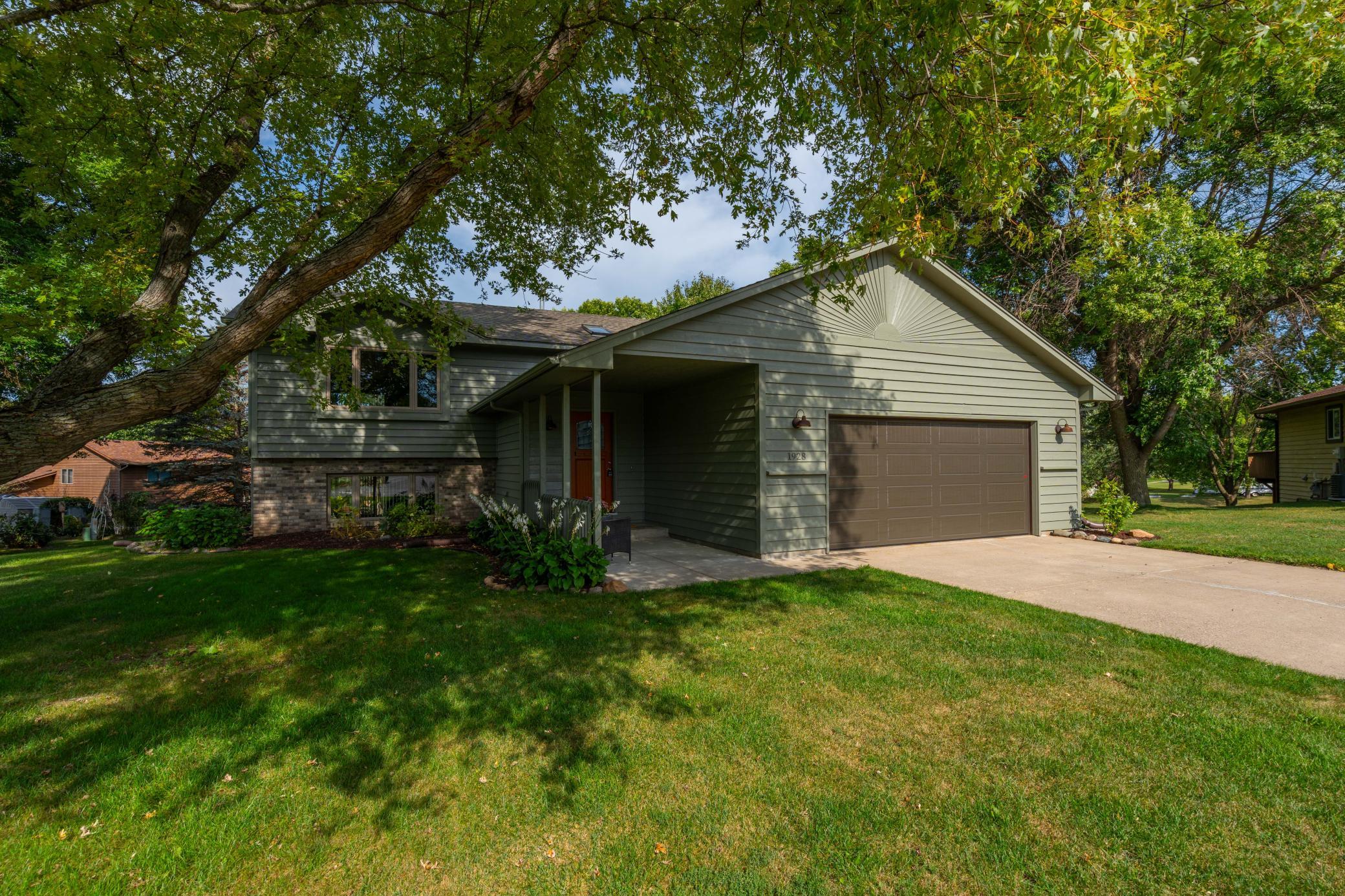 1928 Circle Drive NW
