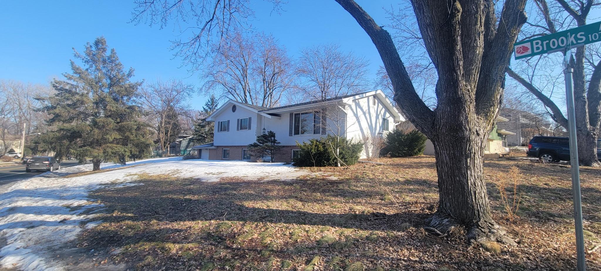 1056 Brooks Avenue W