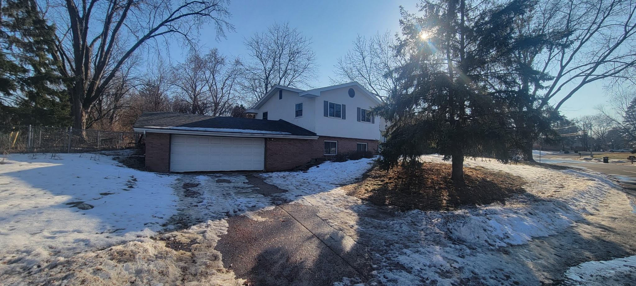 1056 Brooks Avenue W