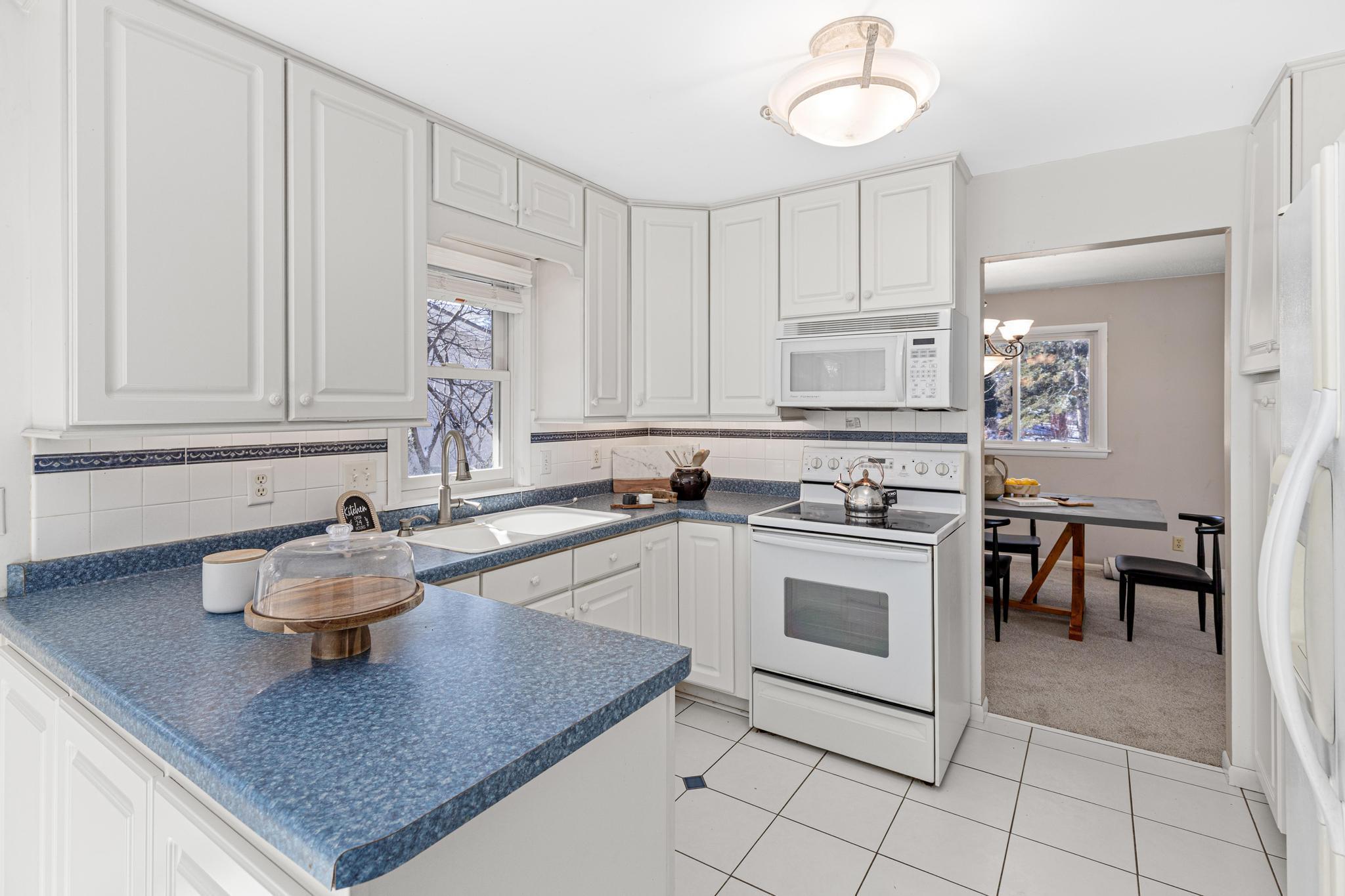 1056 Brooks Avenue W