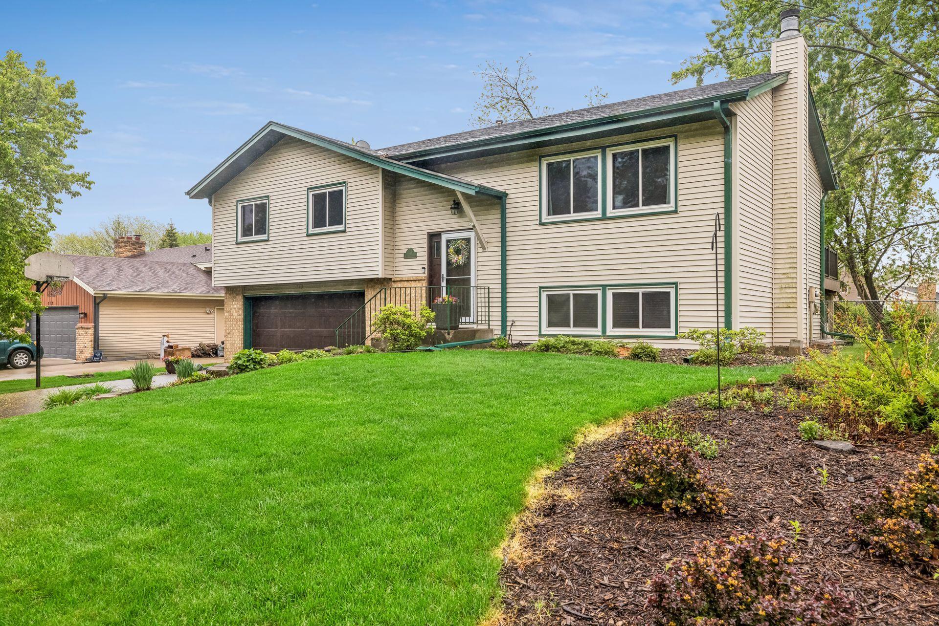 710 Clearbrook Lane