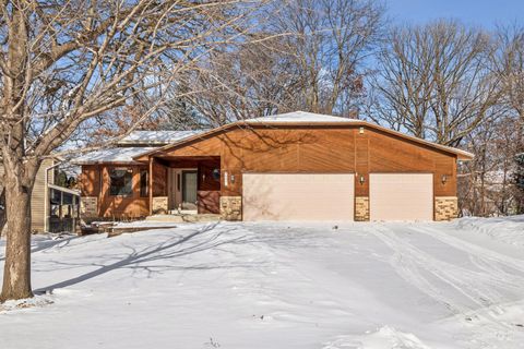 2093 Vienna Lane Eagan MN 55122