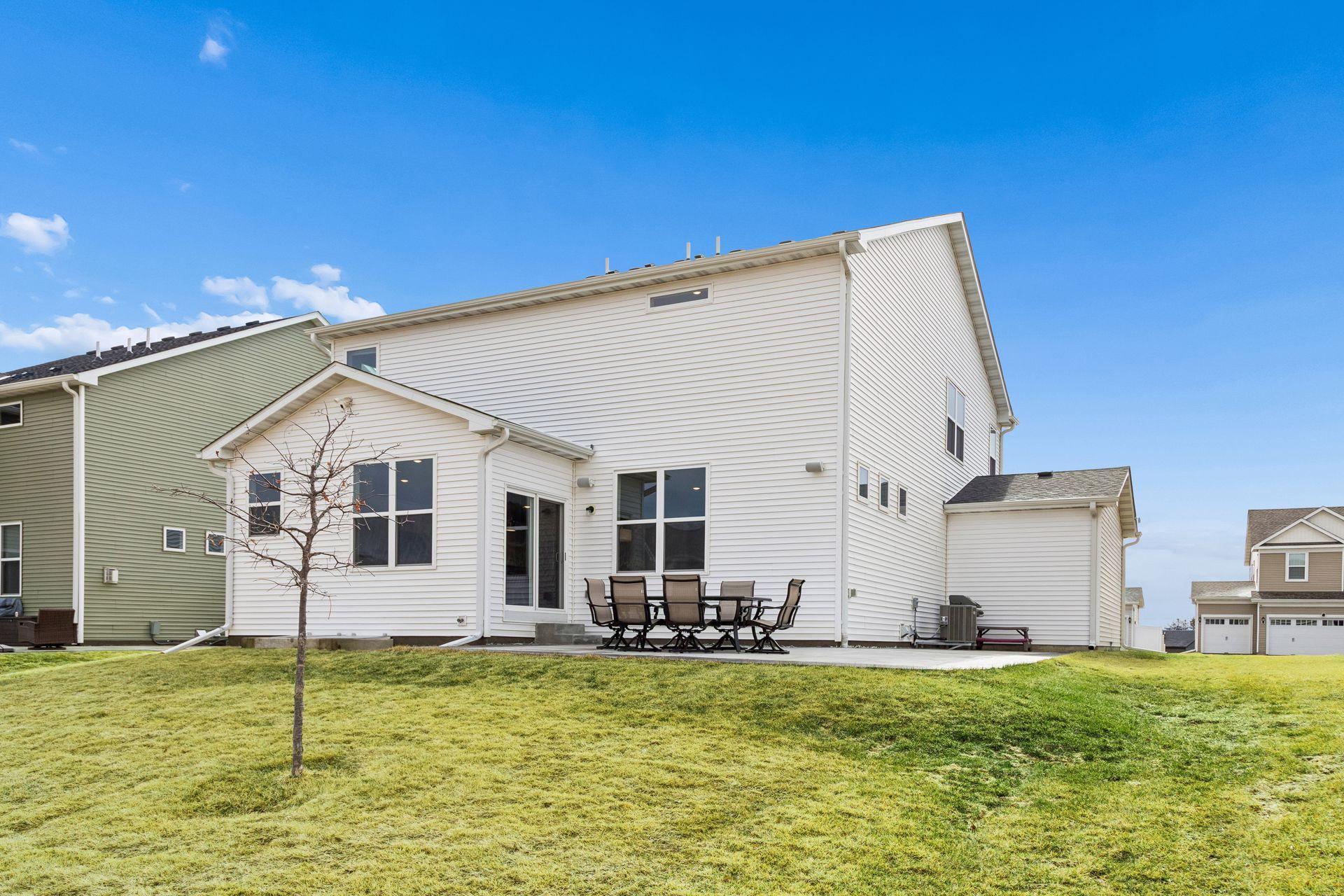 1038 Siesta Drive