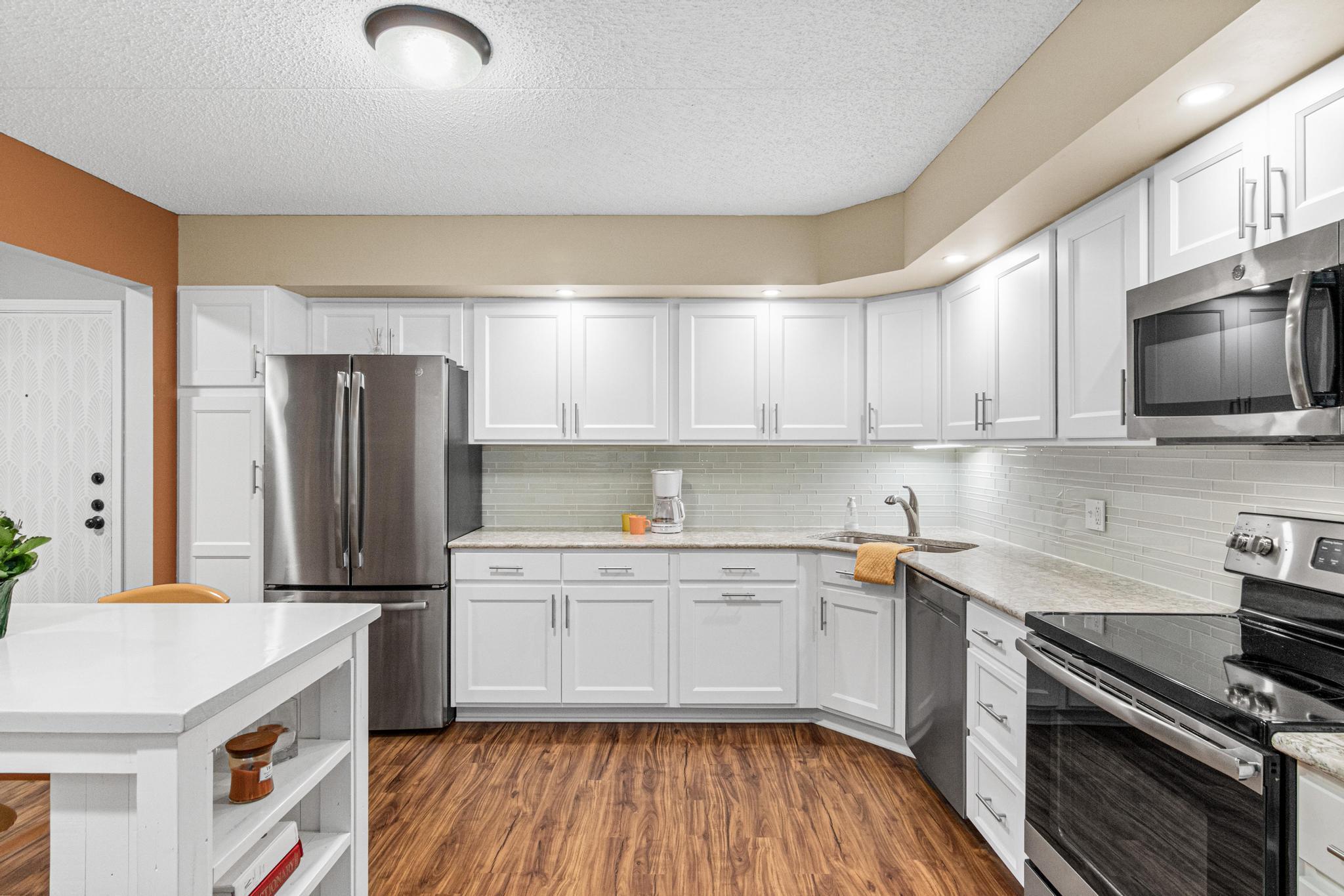 2445 Londin Lane E 208