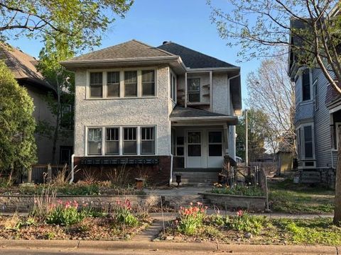 946 Ashland Avenue Saint Paul MN 55104