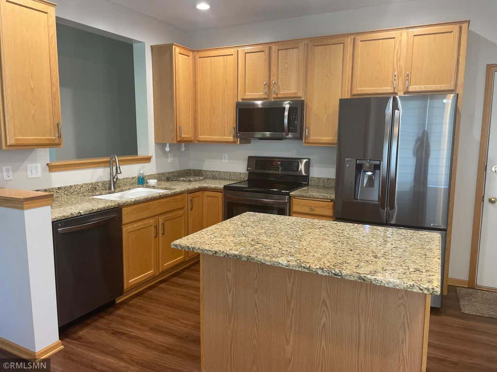 Photo of 1001 Victoria Greens Blvd BLVD, Victoria, MN 55386 (MLS # 7110738)