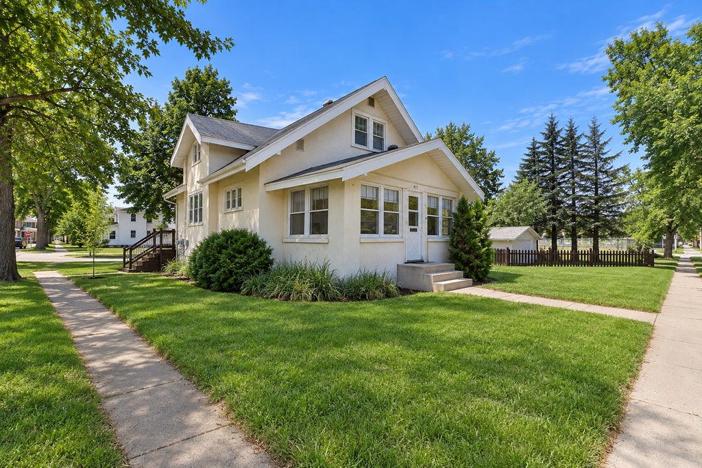 Photo of 403 5th Street NE, Staples, MN 56479 (MLS # 7121327)