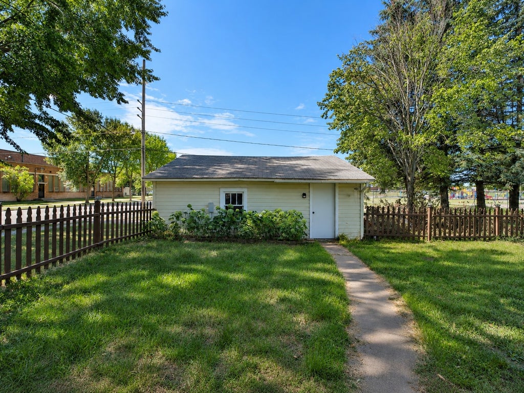 Photo of 403 5th Street NE, Staples, MN 56479 (MLS # 7121327)