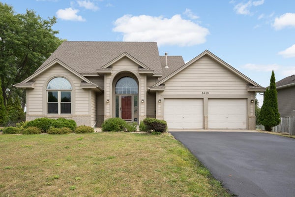 5410 TEAKWOOD LN N, PLYMOUTH, MN 55442 - Image 2b525c6f82f58bef7a3603b56e5b3dff/3309601090