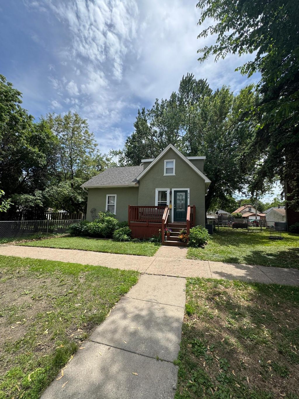Photo of 878 Monroe Court, Saint Paul, MN 55102 (MLS # 7083832)
