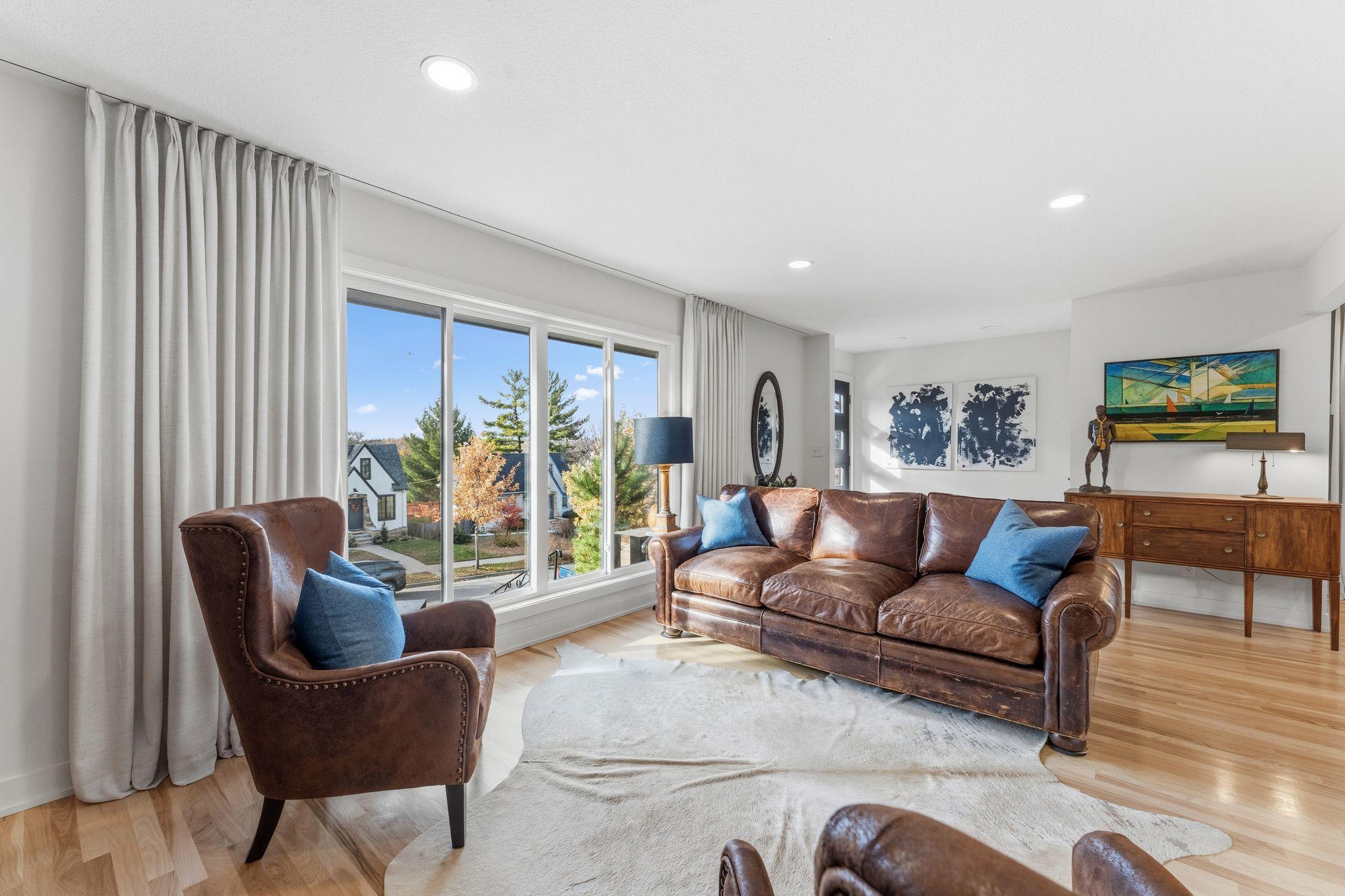 5349 Fremont Avenue S