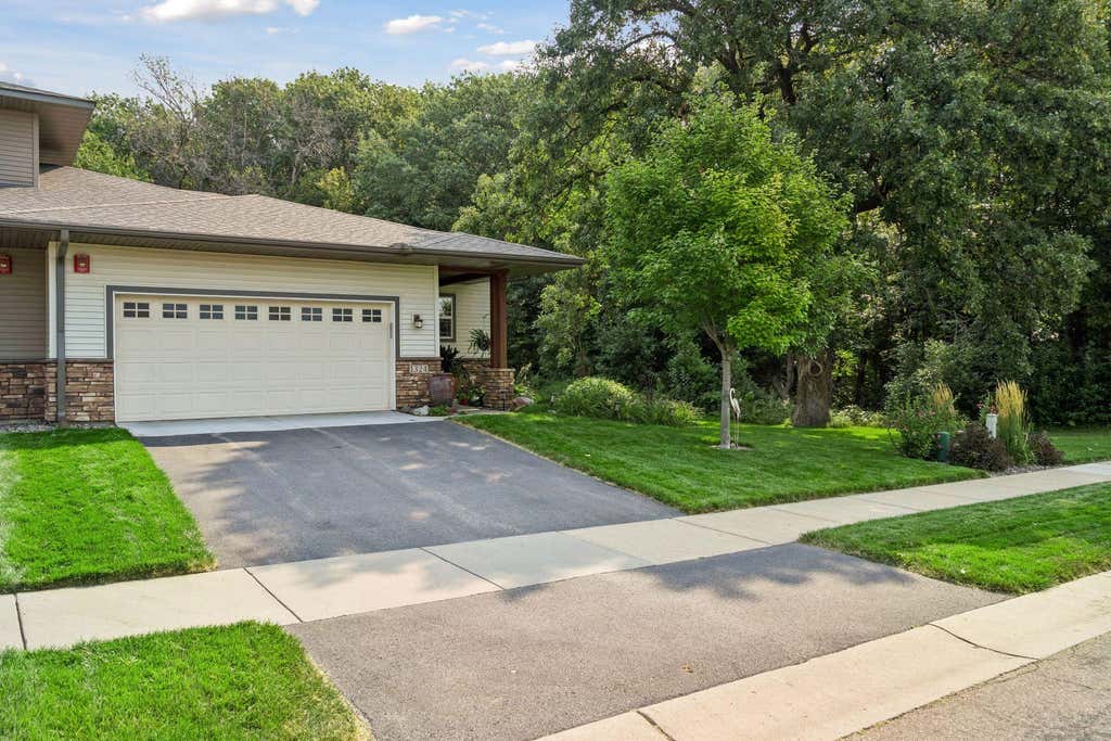 Photo of 1324 Lylewood Parkway, Carver, MN 55315 (MLS # 7126138)