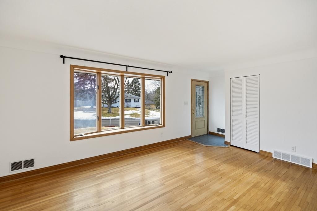 Photo of 303 Roma Avenue, Roseville, MN 55113 (MLS # 7048971)