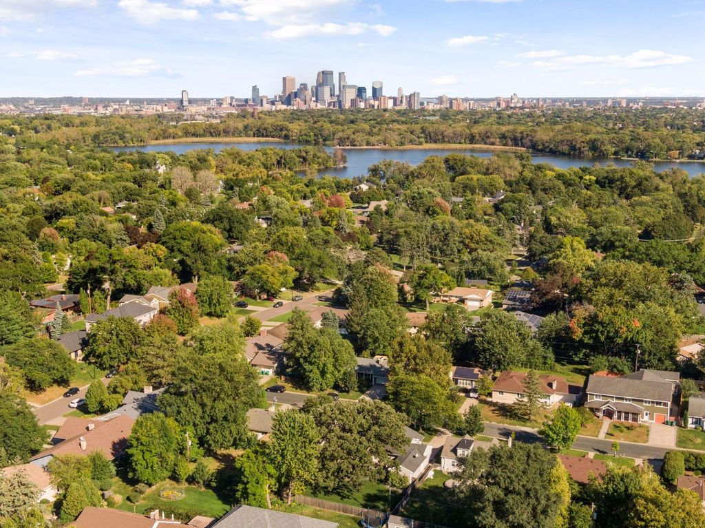 Photo of 2518 Joppa Avenue S, Saint Louis Park, MN 55416 (MLS # 7057305)