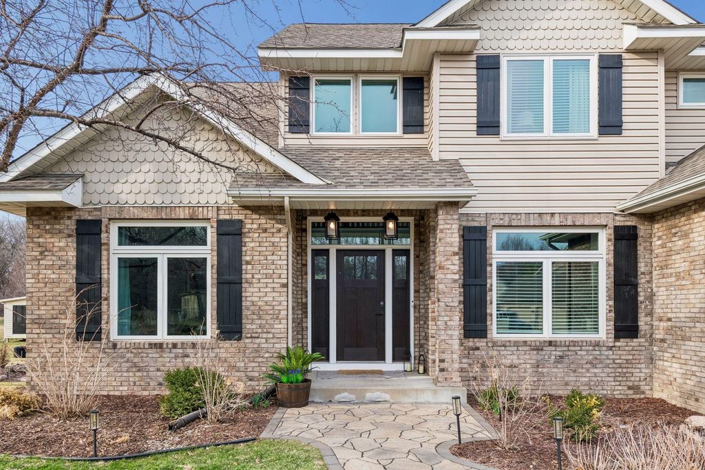 Photo of 1944 Creek View Court, Chanhassen, MN 55317 (MLS # 7047614)