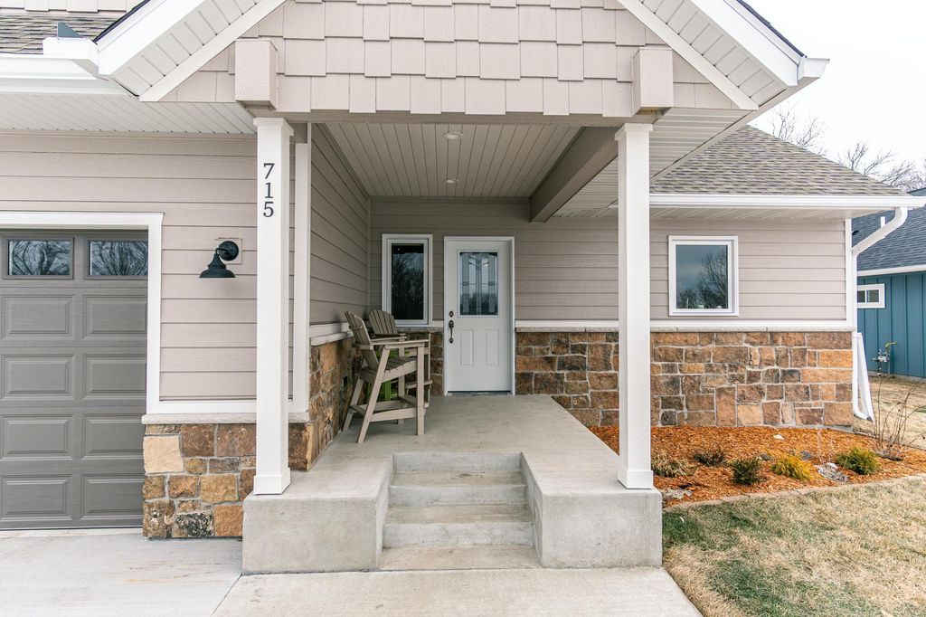 Photo of 715 Jenks Avenue SW, Cokato, MN 55321 (MLS # 7018850)