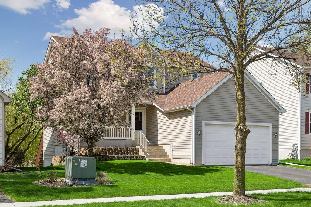 Photo of 17141 90th Place N, Maple Grove, MN 55311 (MLS # 7045176)